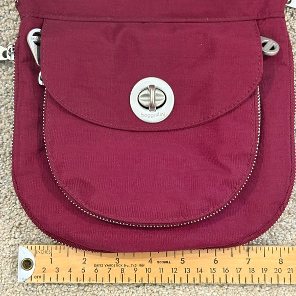 Baggalini never used - Picture 2 of 8